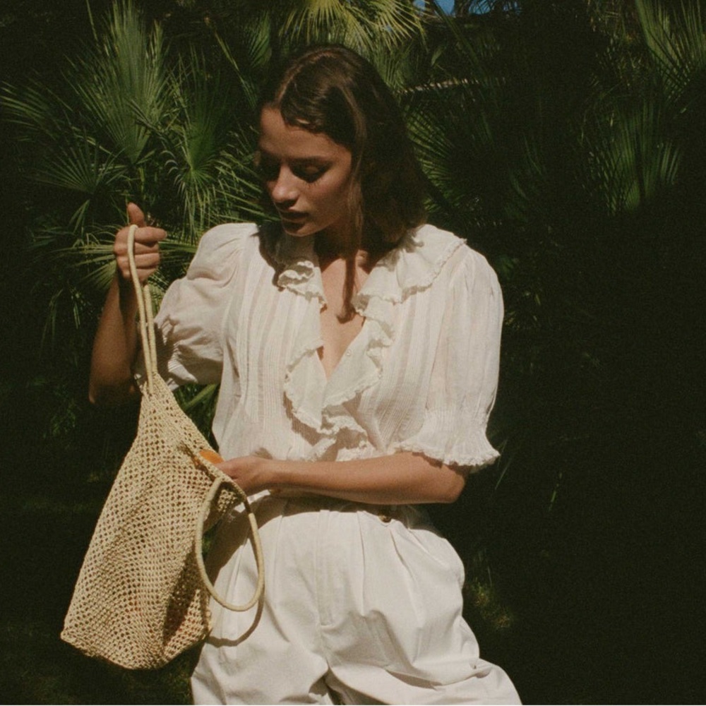 Doen Henri Top in Salt size Medium.